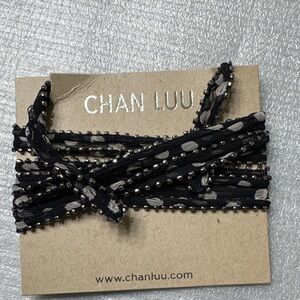 Chan Luu Black and White Women's wrap necklace